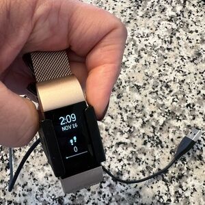 Fitbit Charge 2 * cracked screen but works fine
